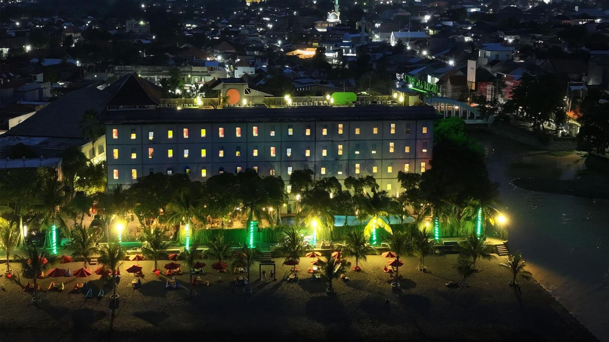 Singaraja Hotel - Chse Certified Екстериор снимка